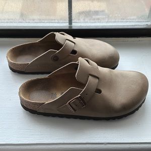Birkenstock Boston Clogs in Oiled Leather Tobacco Size 36 / US 6